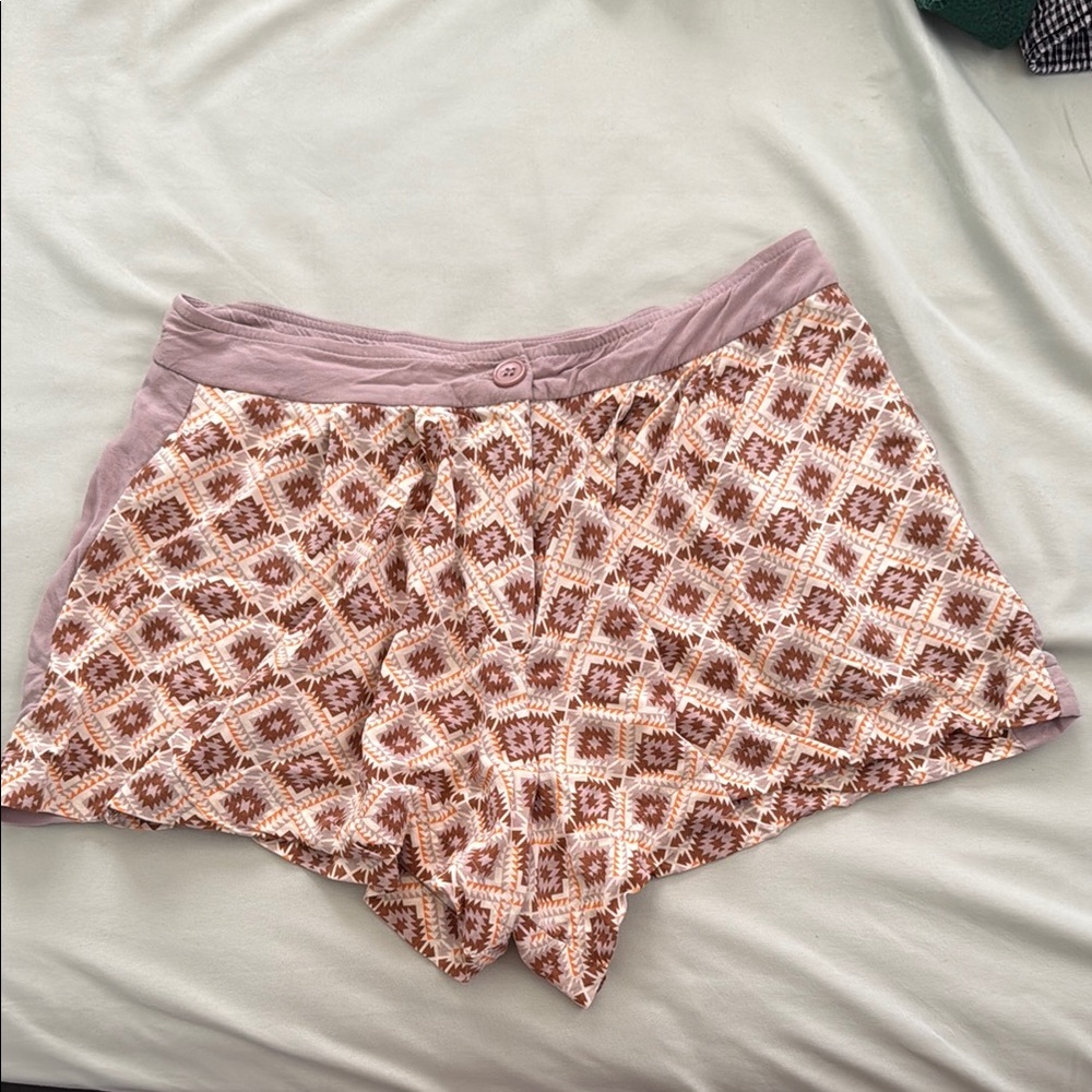 Geometric Patterned Shorts in Pink and Brown